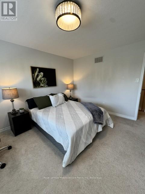 178 West Oak Trail, Kitchener, ON