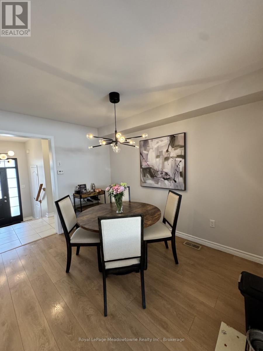 178 West Oak Trail, Kitchener, ON
