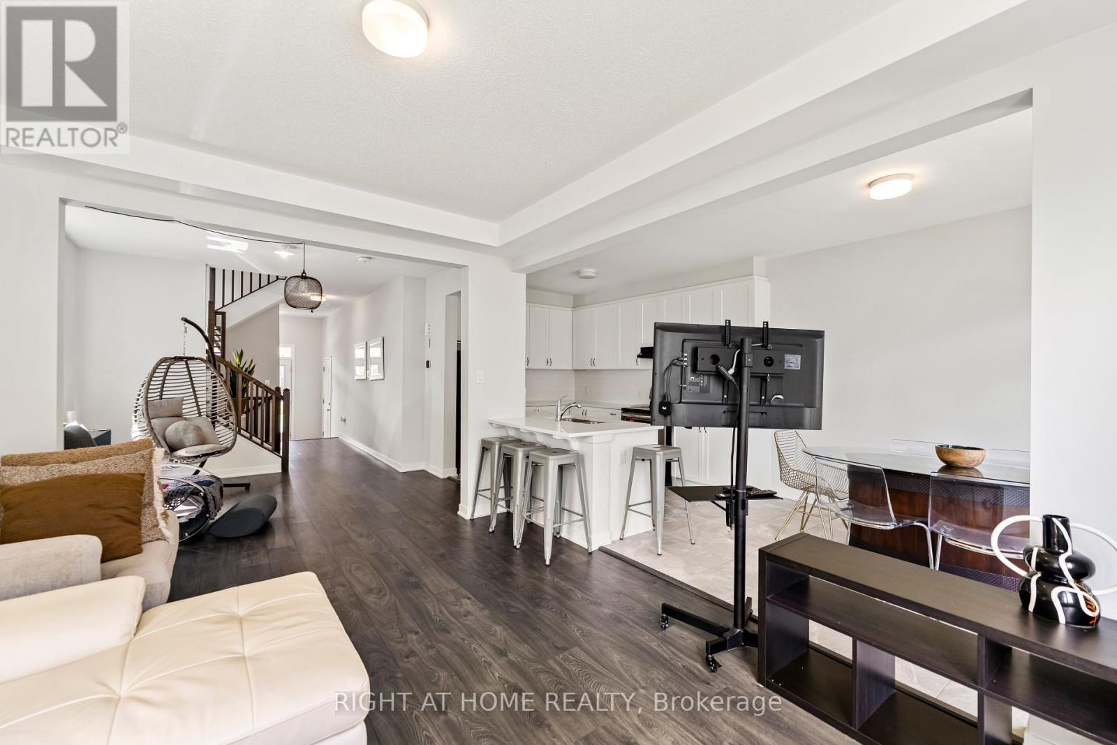 221 Billrian Crescent, Ottawa, ON