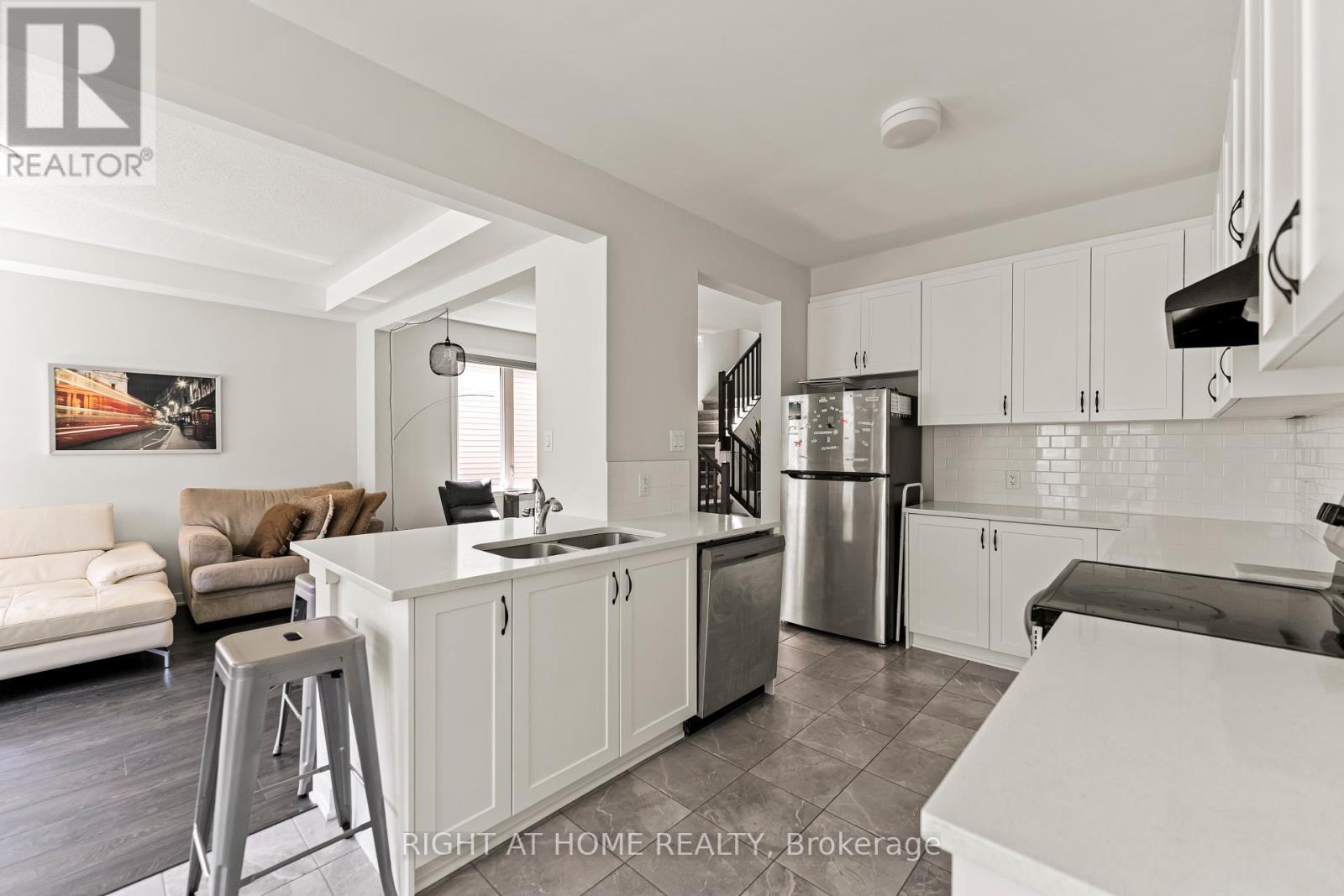 221 Billrian Crescent, Ottawa, ON