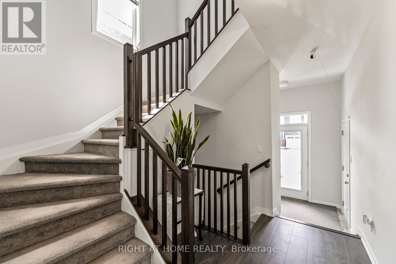 221 Billrian Crescent, Ottawa, ON