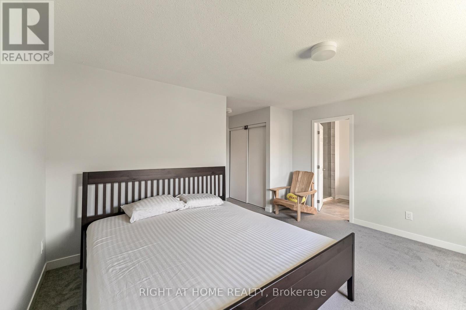 221 Billrian Crescent, Ottawa, ON