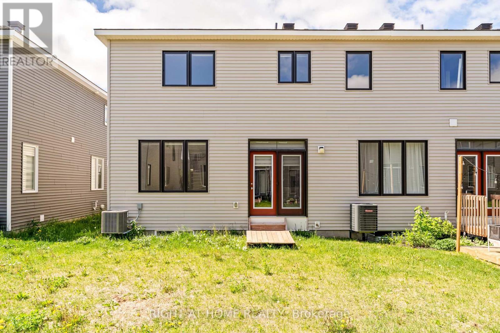221 Billrian Crescent, Ottawa, ON