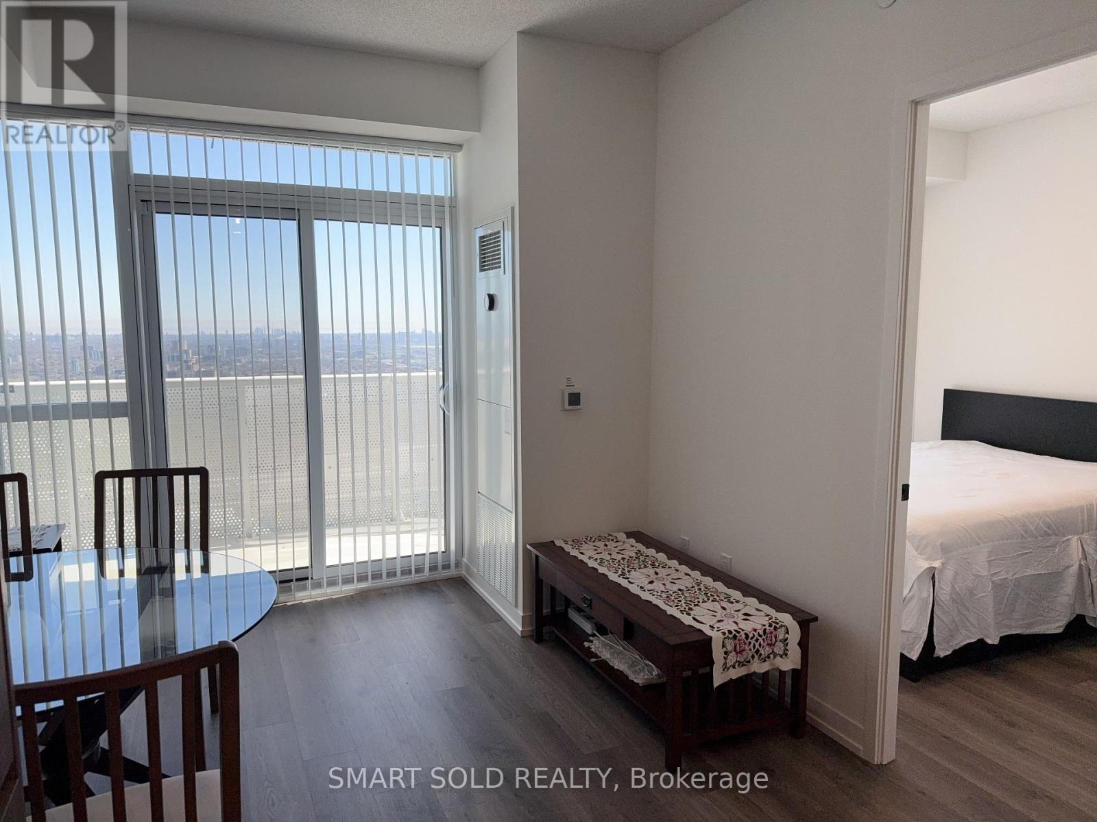 5611 - 8 Interchange Way, Vaughan, ON