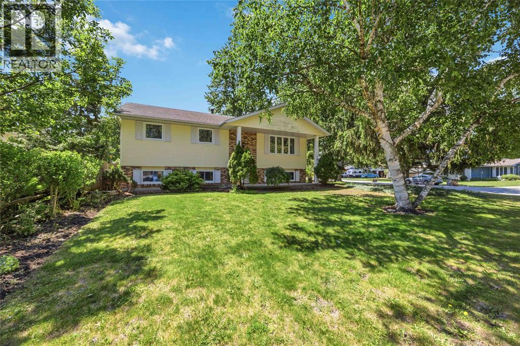 315 Willow Crescent, St Clair, ON