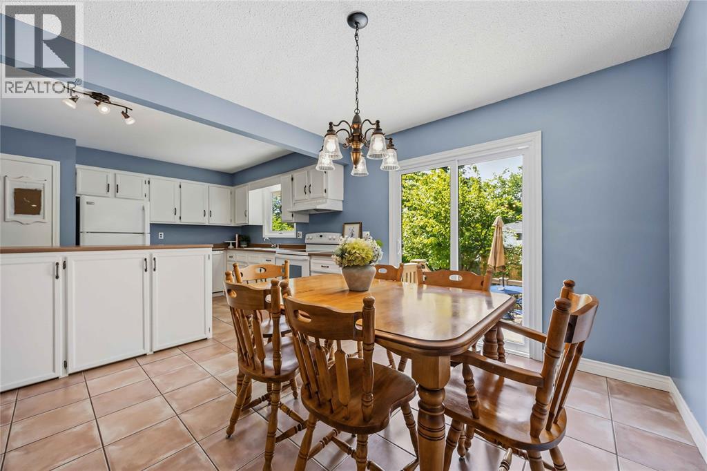 315 Willow Crescent, St Clair, ON