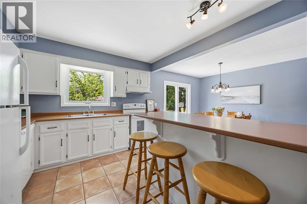 315 Willow Crescent, St Clair, ON