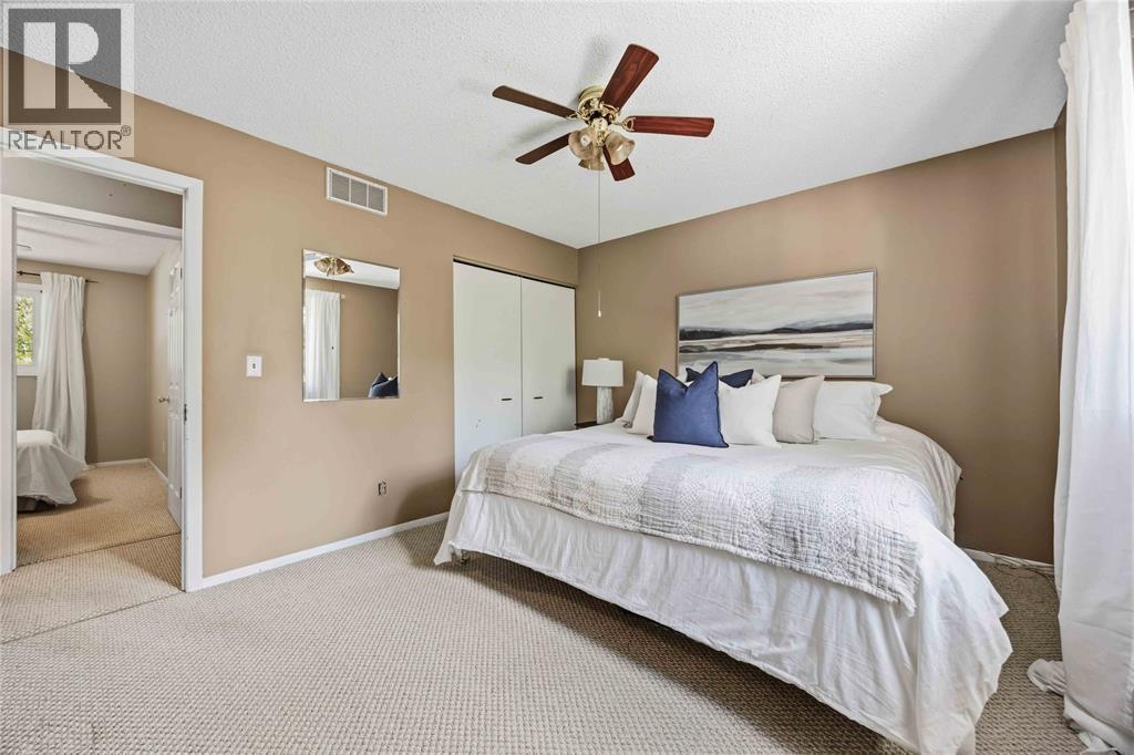 315 Willow Crescent, St Clair, ON