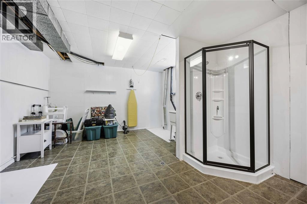315 Willow Crescent, St Clair, ON