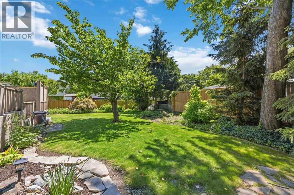 315 Willow Crescent, St Clair, ON