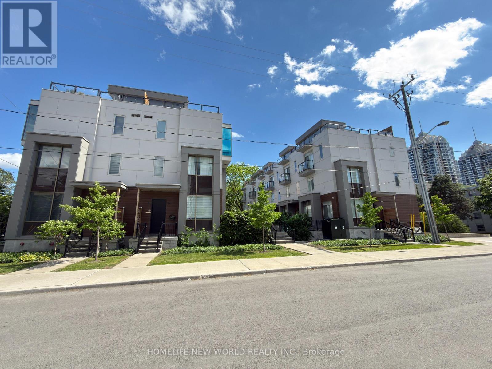 2 - 25 Dervock Crescent, Toronto, ON