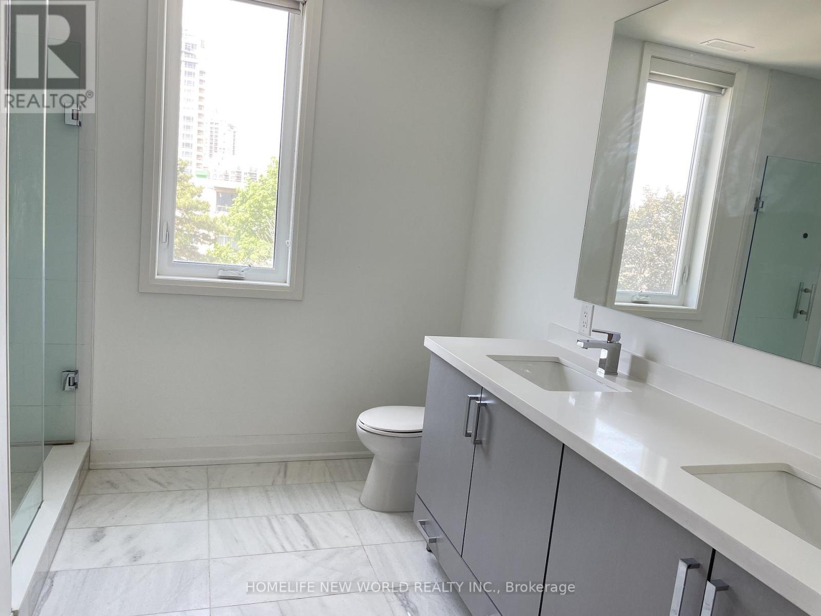 2 - 25 Dervock Crescent, Toronto, ON