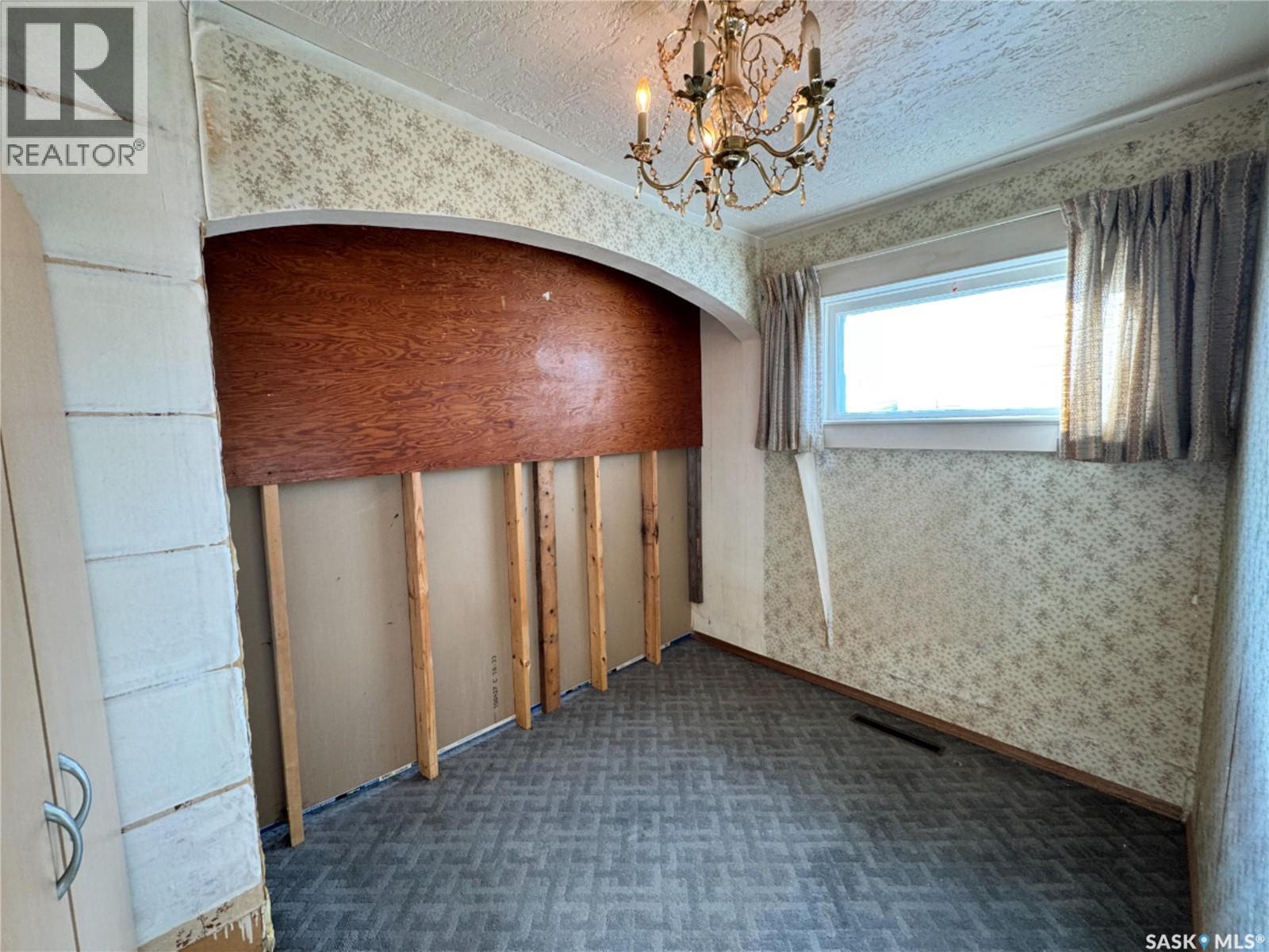 117 2Nd Avenue E, Biggar, SK