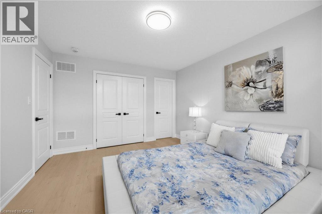 475 Grindstone Trail, Oakville, ON