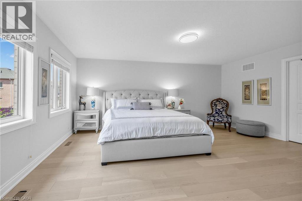 475 Grindstone Trail, Oakville, ON