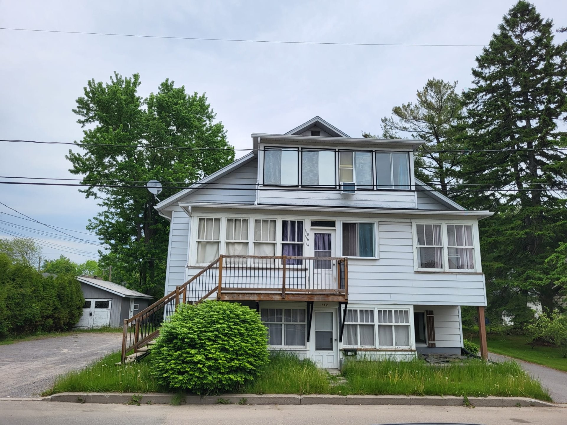 Front of Structure - 112 Rue Guay, Trois-Rivières, QC