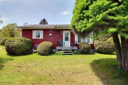 121 Rue Duguay La Malbaie, QC G5A 1B5