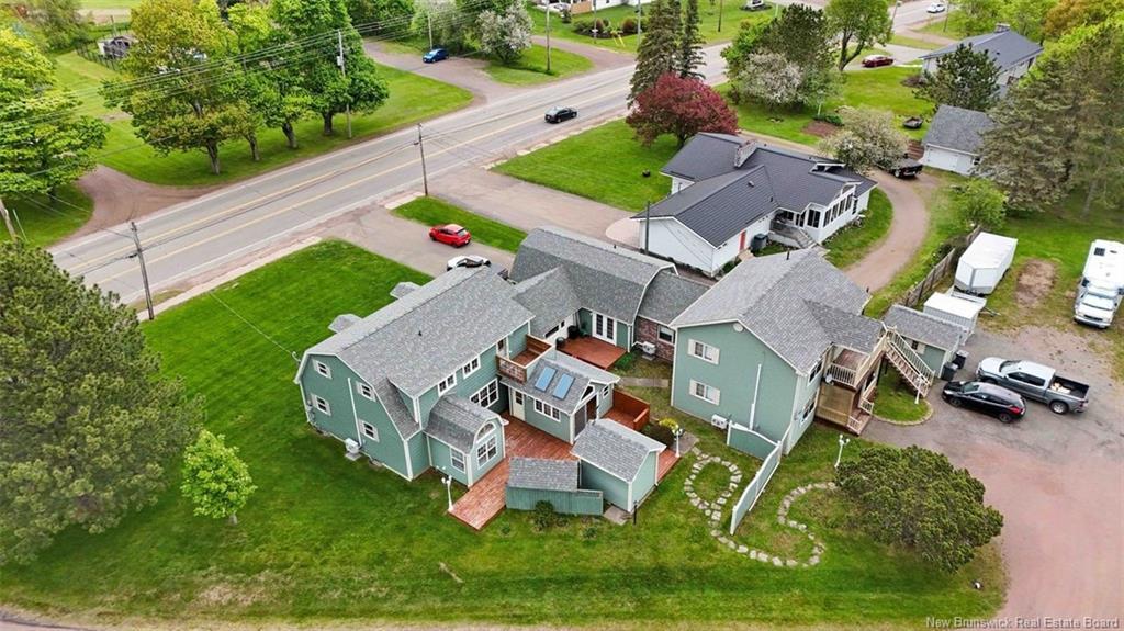711 Route 133, Pointe-Du-Chêne, NB