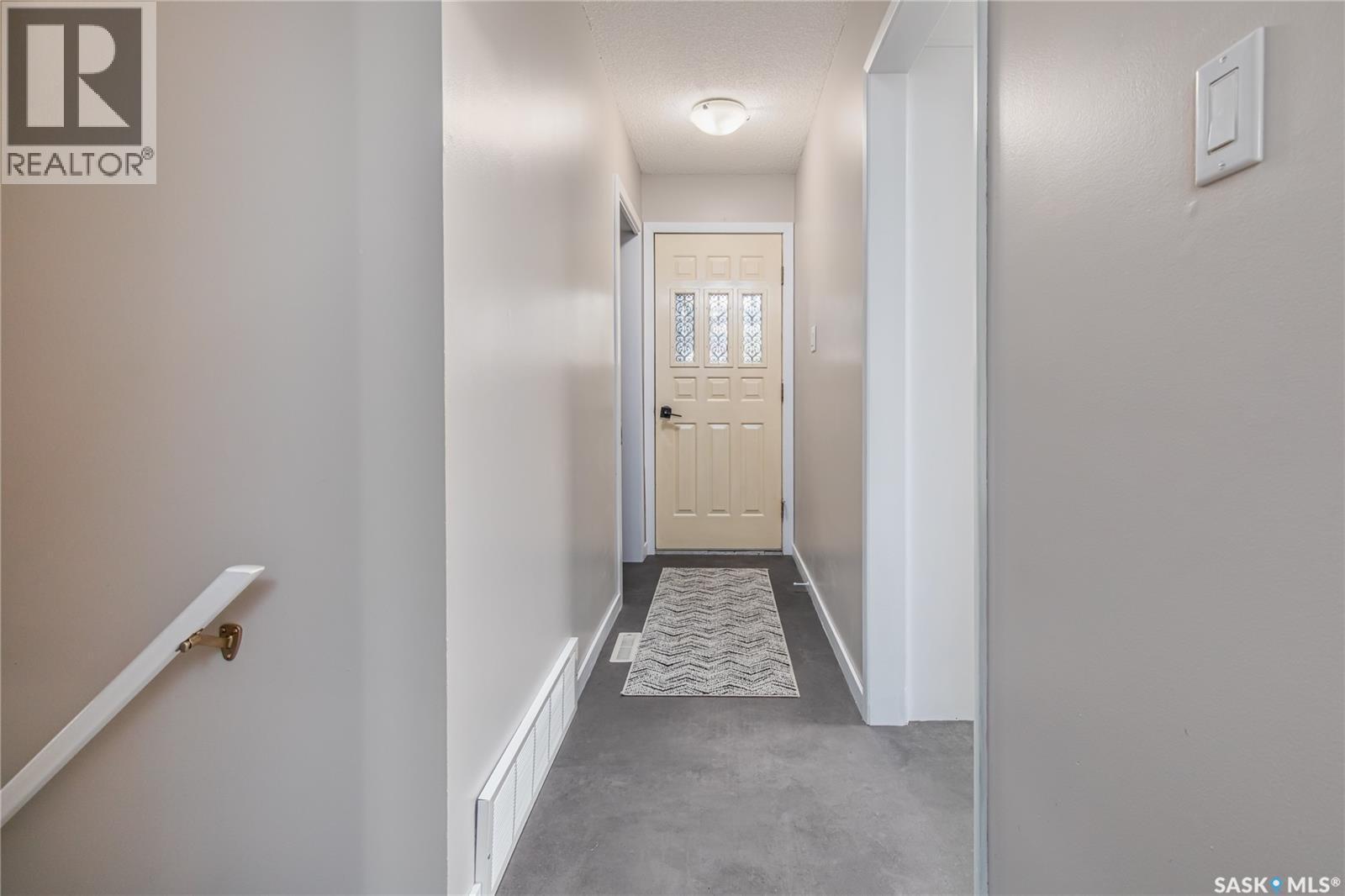 1301 Queen Crescent, Moose Jaw, SK