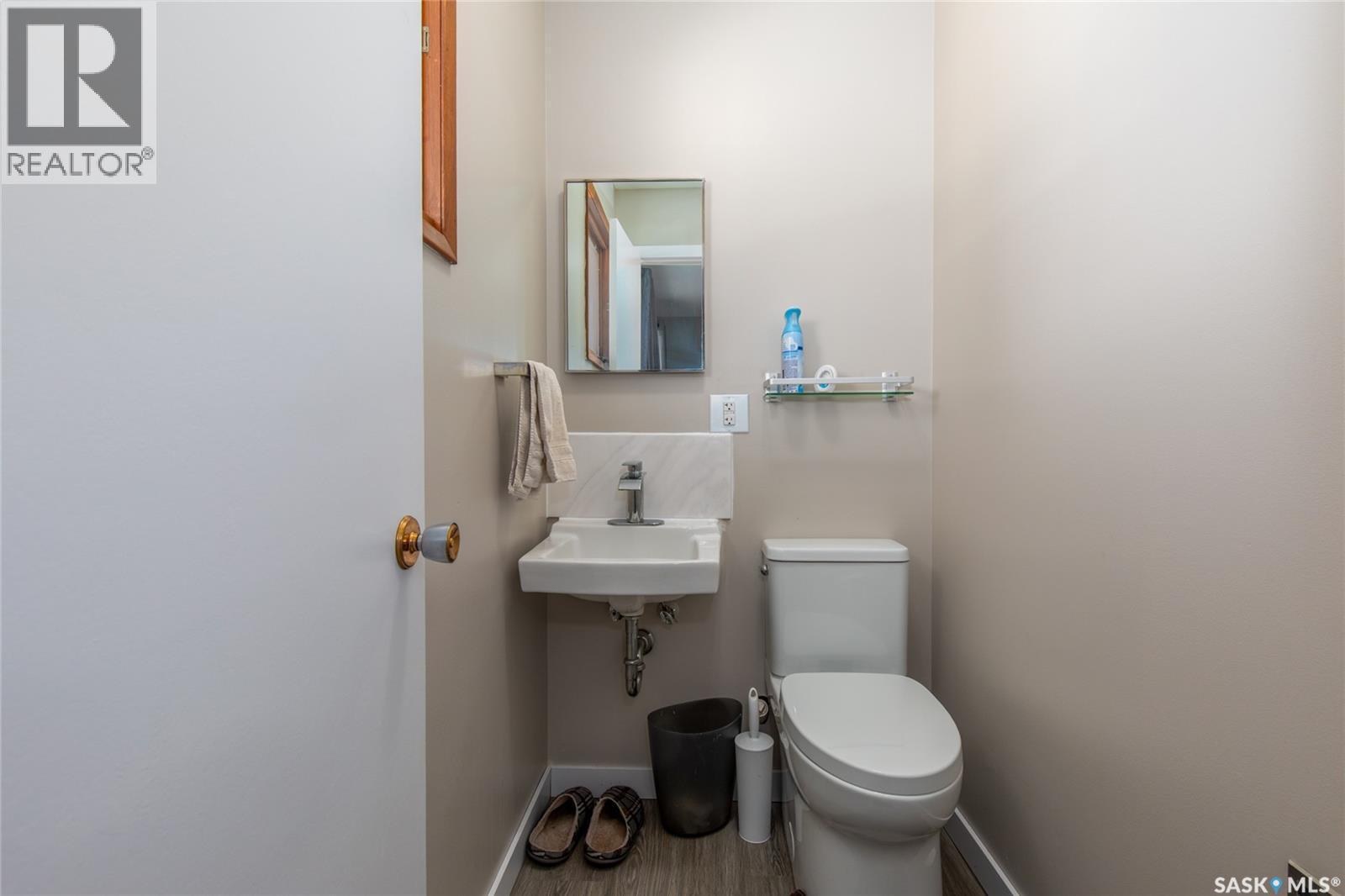 1301 Queen Crescent, Moose Jaw, SK