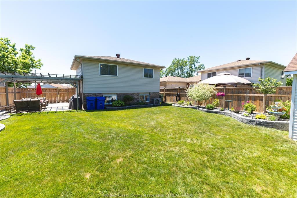 3994 Maple Leaf, Windsor, ON