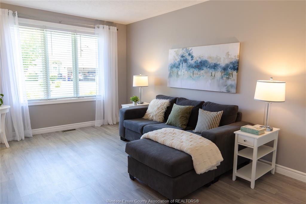 3994 Maple Leaf, Windsor, ON