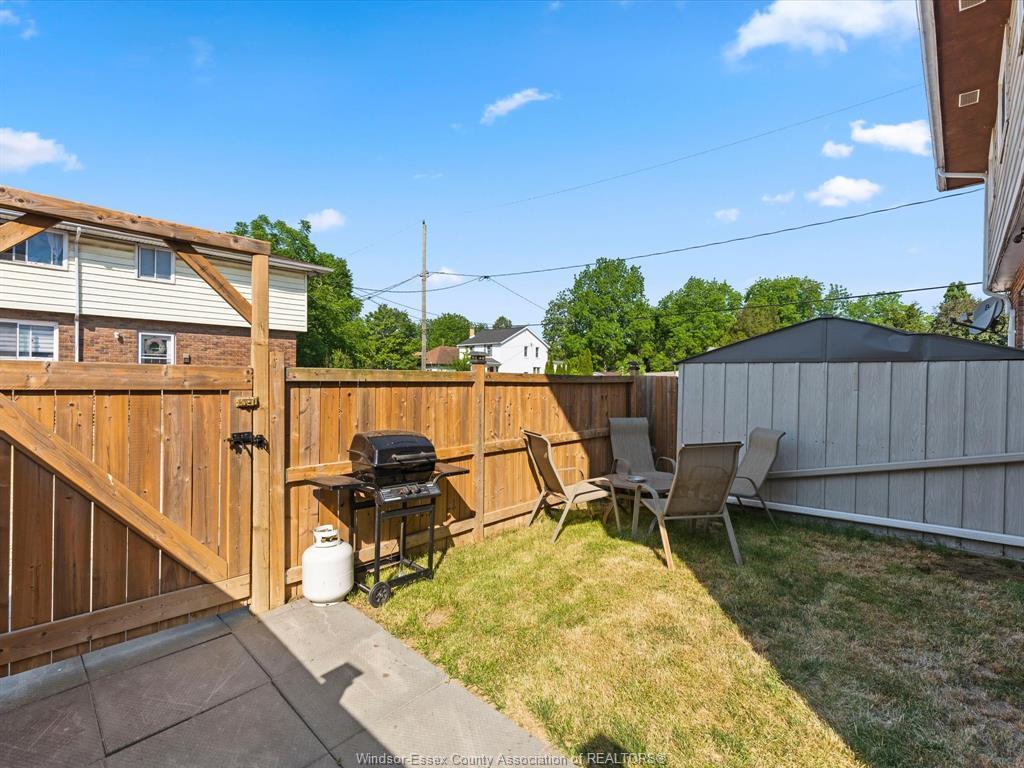 22 Taylor Avenue, Chatham, ON