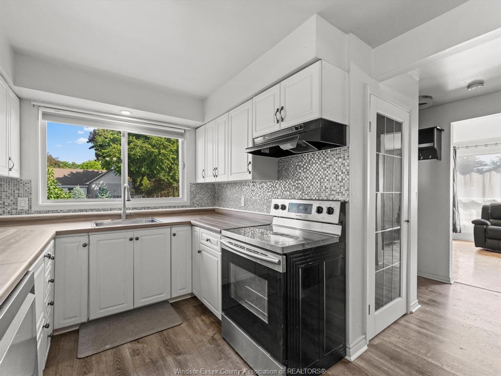 22 Taylor Avenue, Chatham, ON