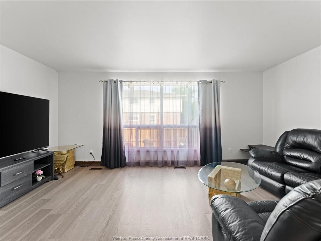 22 Taylor Avenue, Chatham, ON