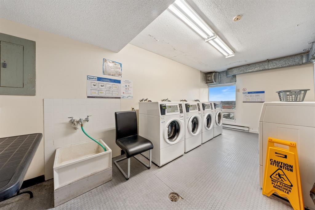 909-155 Front Street North, Sarnia, ON