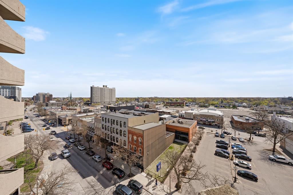 909-155 Front Street North, Sarnia, ON