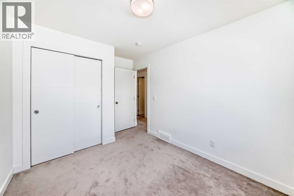 53 Spring Creek Common Sw, Calgary, AB