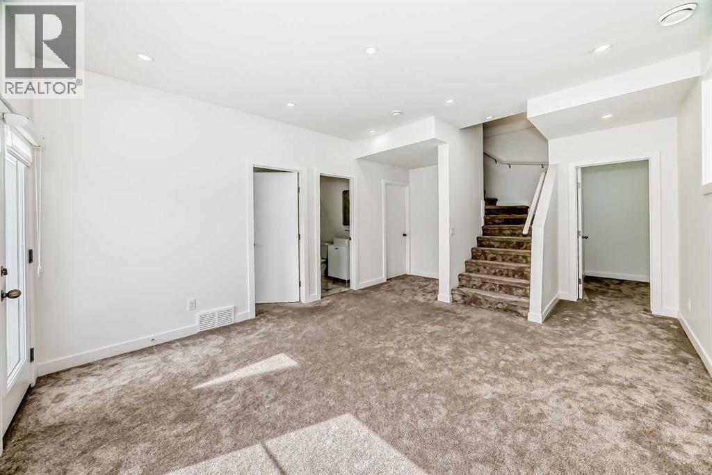 53 Spring Creek Common Sw, Calgary, AB