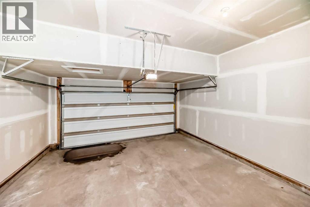 53 Spring Creek Common Sw, Calgary, AB