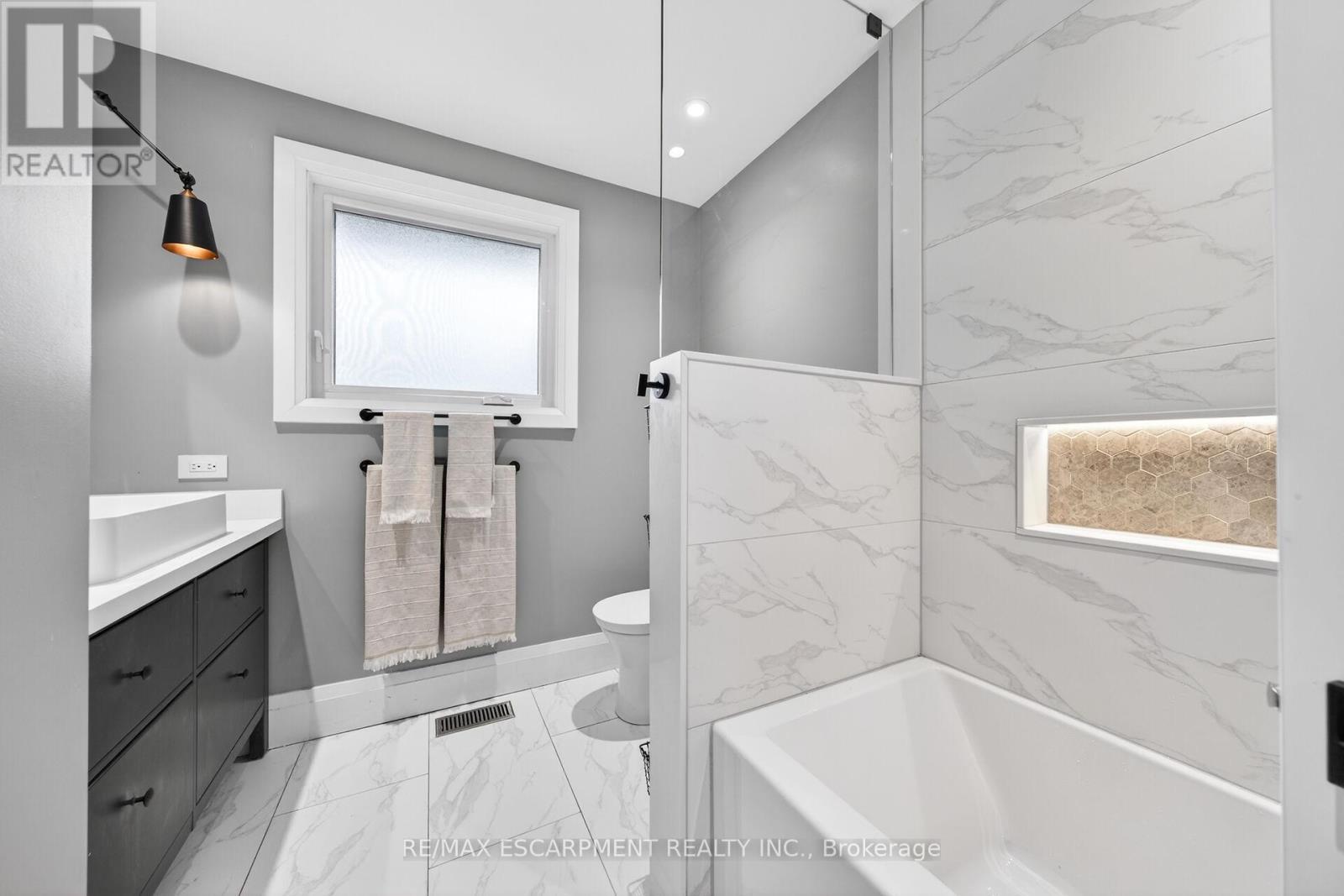 51 President Drive, Hamilton, ON