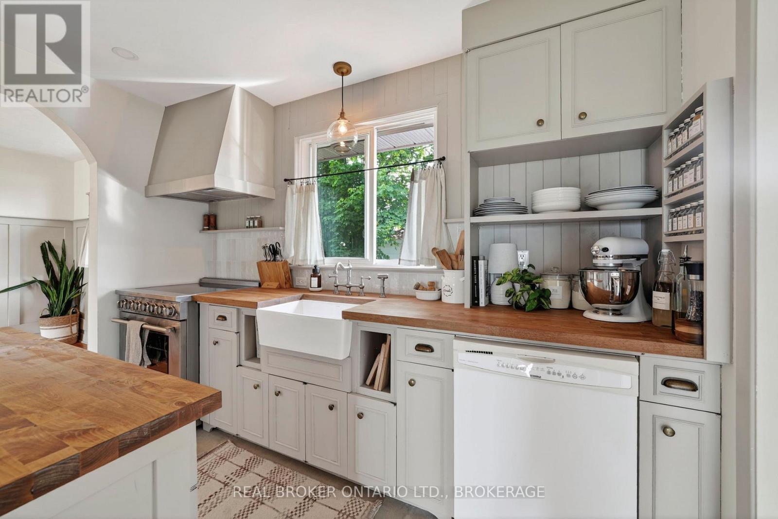 821 Haldimand Crescent, Cornwall, ON