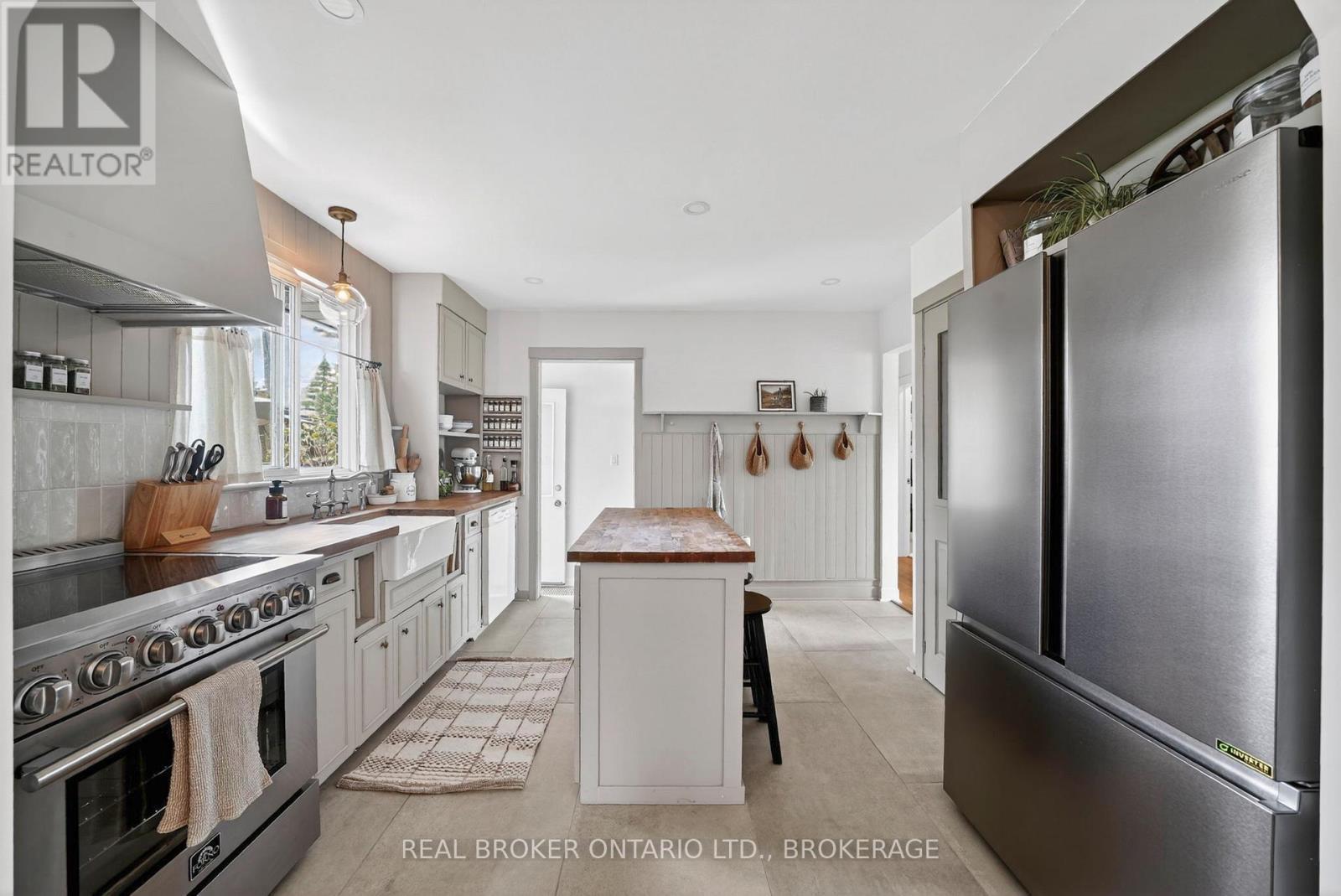 821 Haldimand Crescent, Cornwall, ON