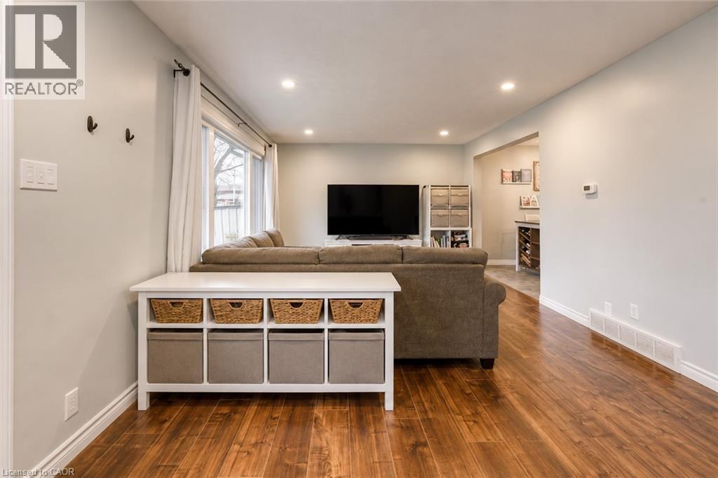 382 Cyrus Street, Cambridge, ON