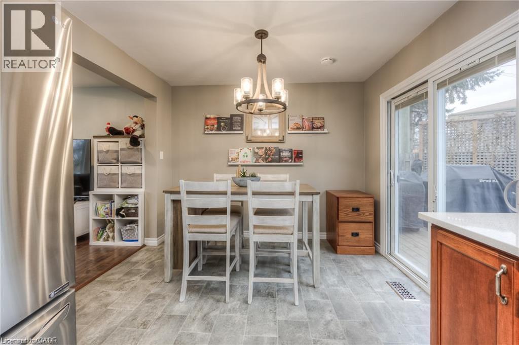 382 Cyrus Street, Cambridge, ON
