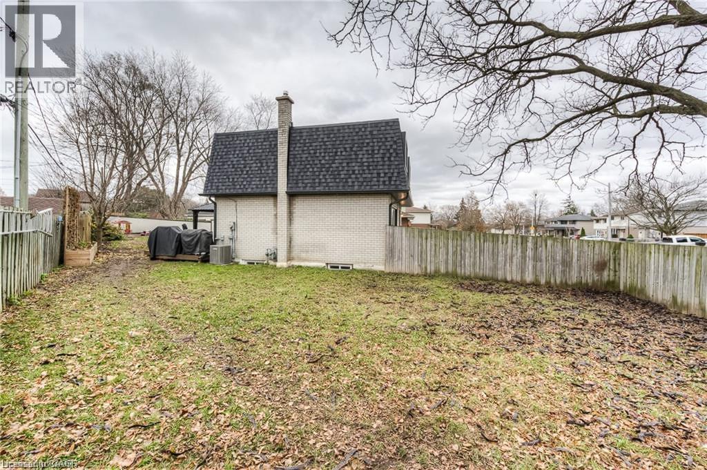 382 Cyrus Street, Cambridge, ON