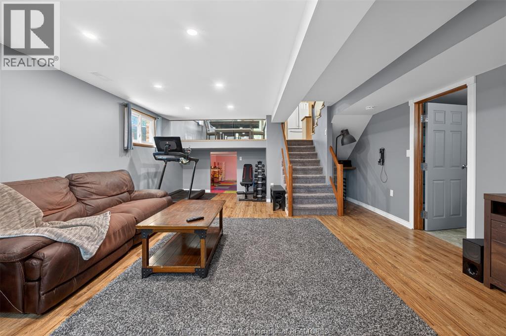 226 Edgewater Boulevard, Tecumseh, ON