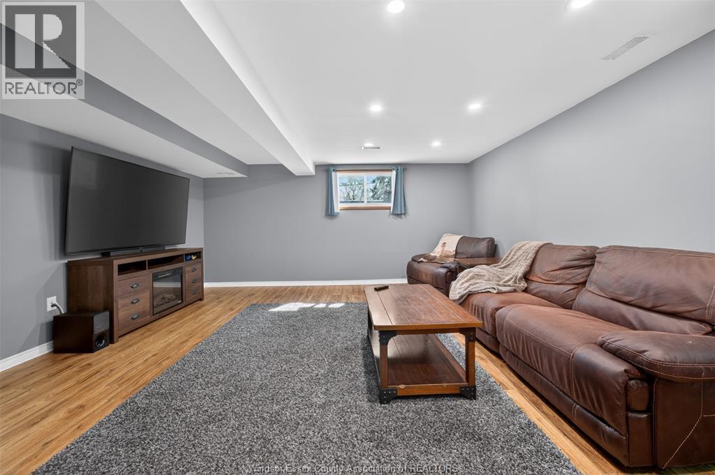 226 Edgewater Boulevard, Tecumseh, ON