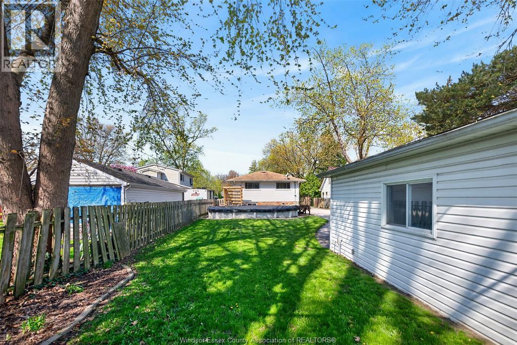 226 Edgewater Boulevard, Tecumseh, ON