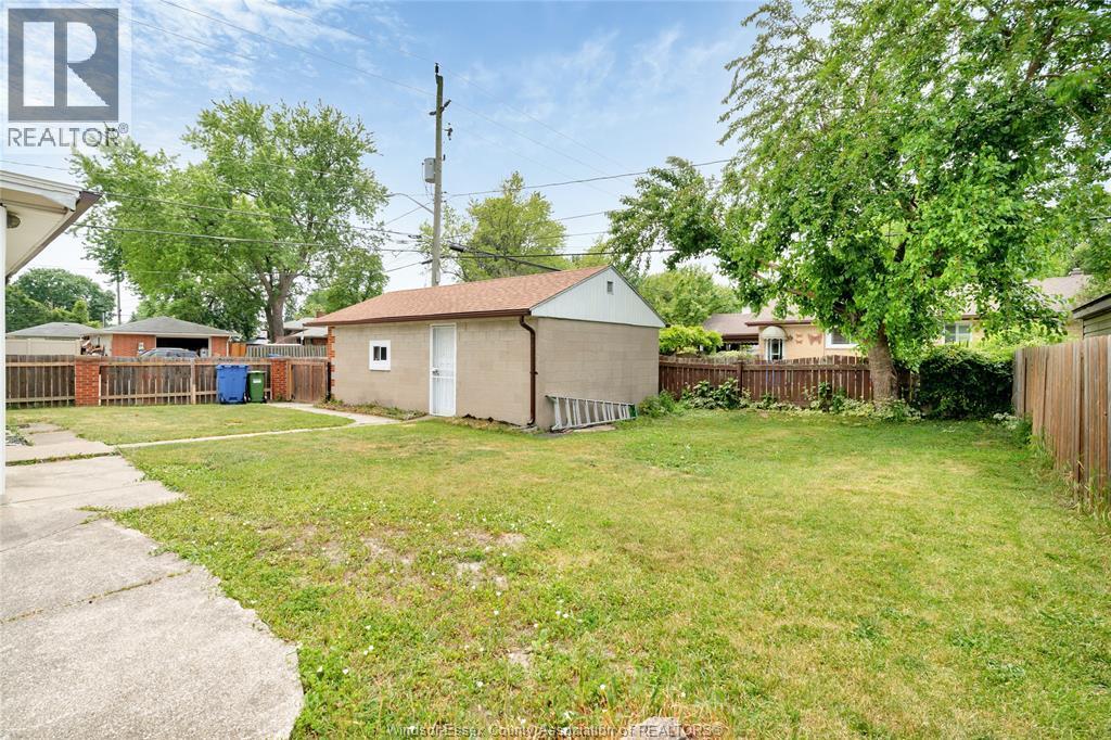 889 Riverdale, Windsor, ON