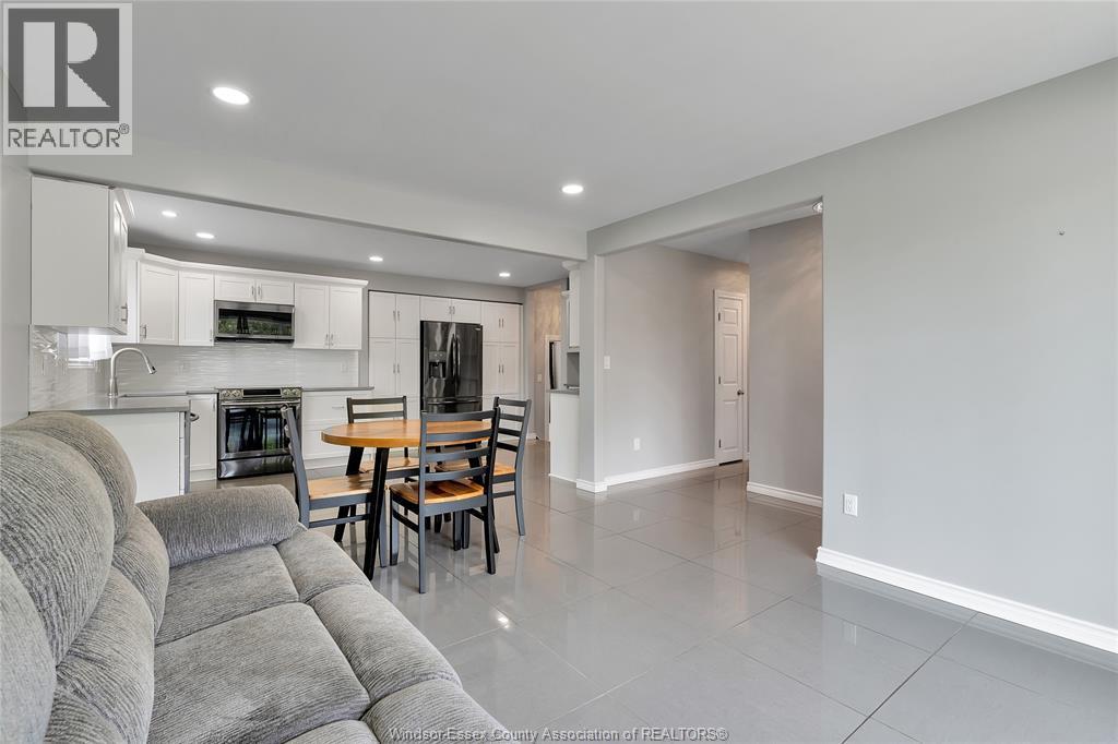 889 Riverdale, Windsor, ON