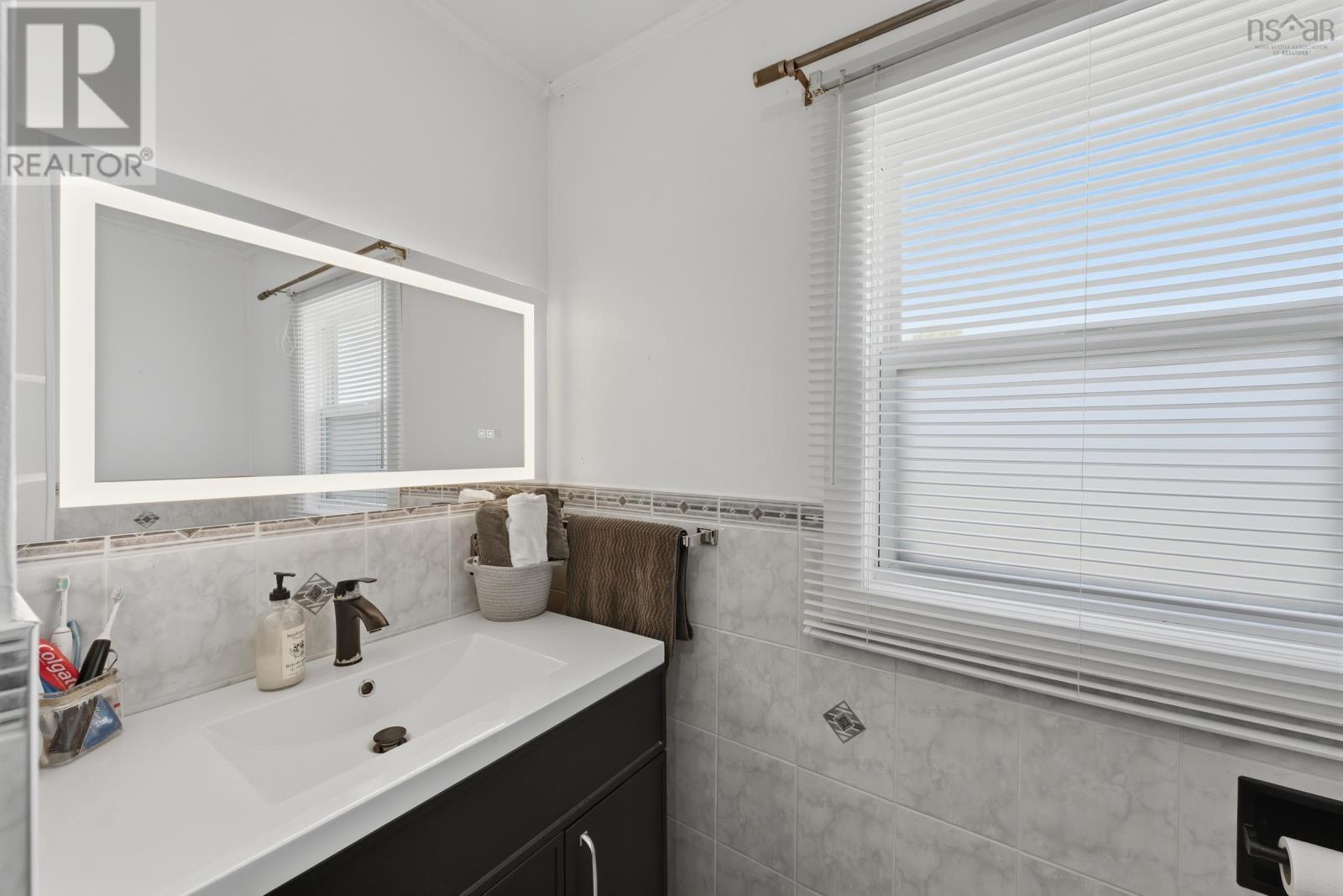 Bathroom - 2897 Highway 331, Pentz, NS
