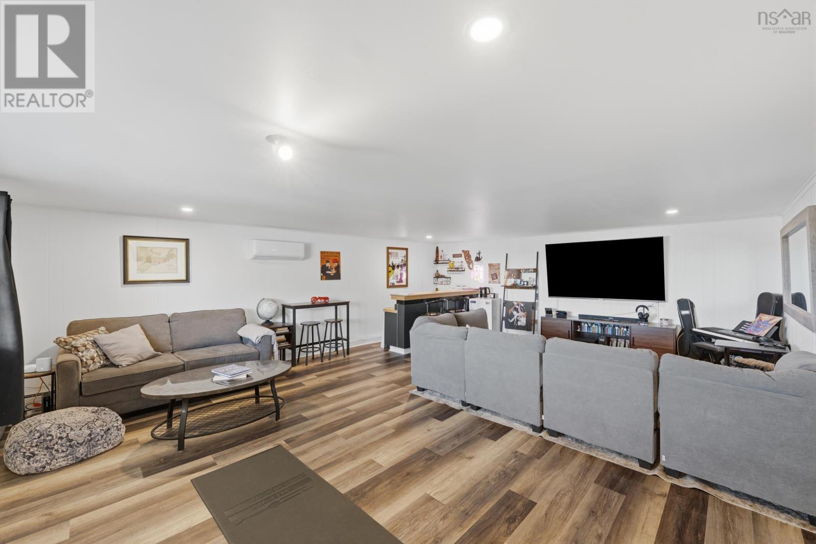 Living Room - 2897 Highway 331, Pentz, NS