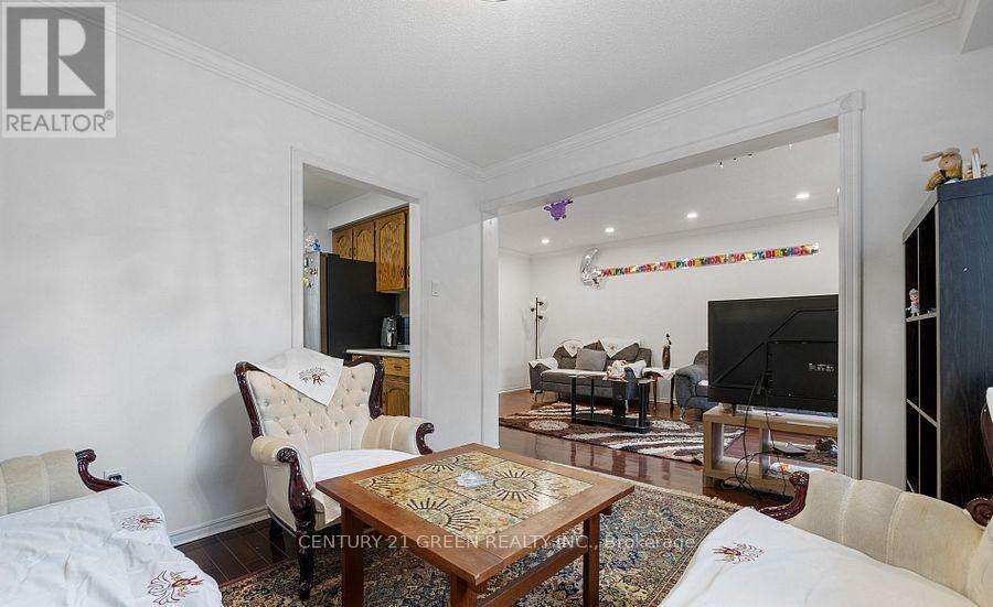 338 Hillside Drive, Mississauga, ON