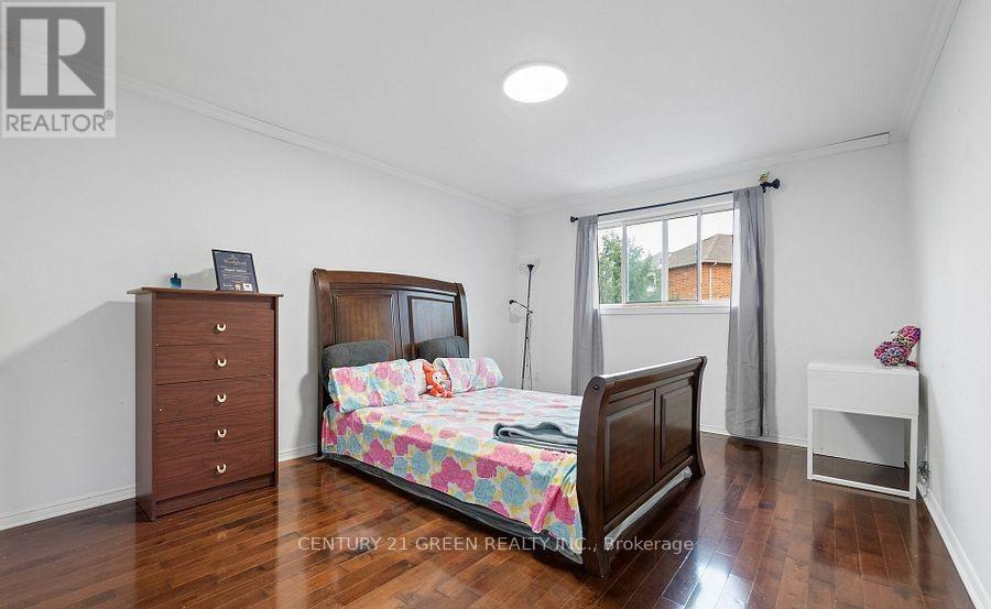 338 Hillside Drive, Mississauga, ON