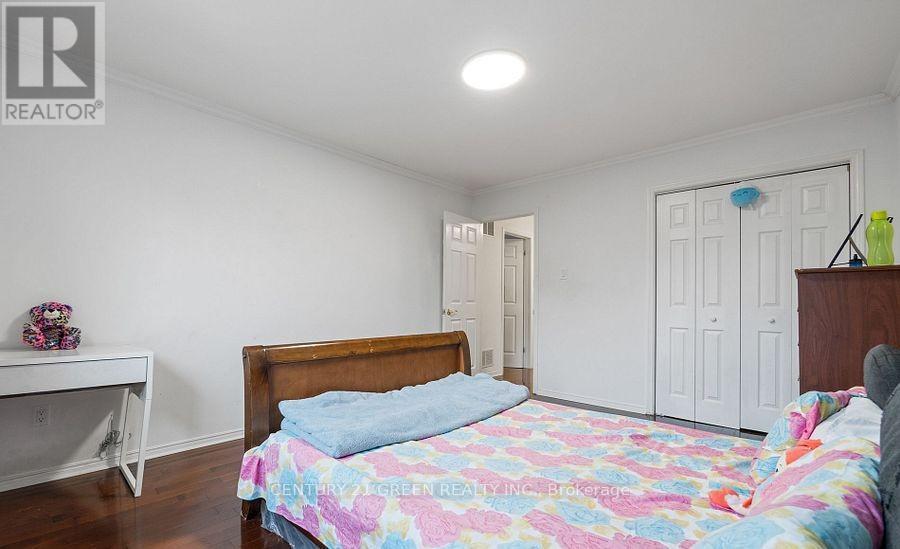 338 Hillside Drive, Mississauga, ON